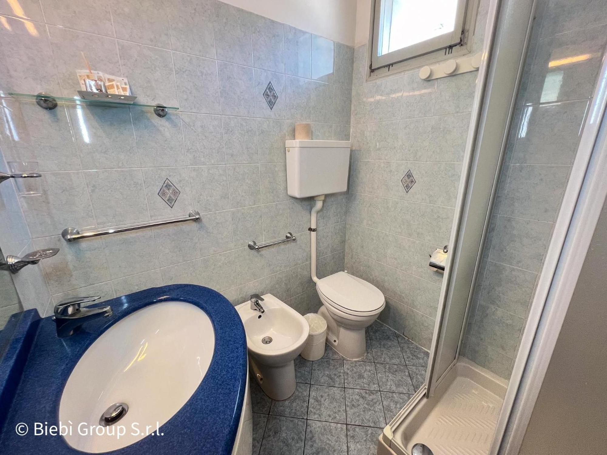 Hotel Giorg - Waterpark Included Римини Экстерьер фото