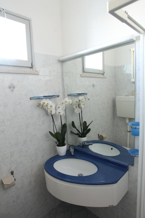 Hotel Giorg - Waterpark Included Римини Экстерьер фото